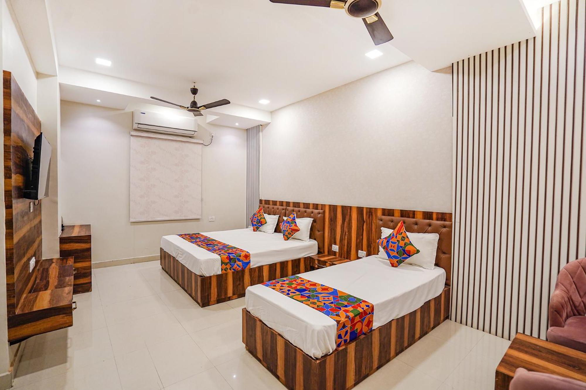 Fabhotel Ts Inn Faithfulganj Εξωτερικό φωτογραφία