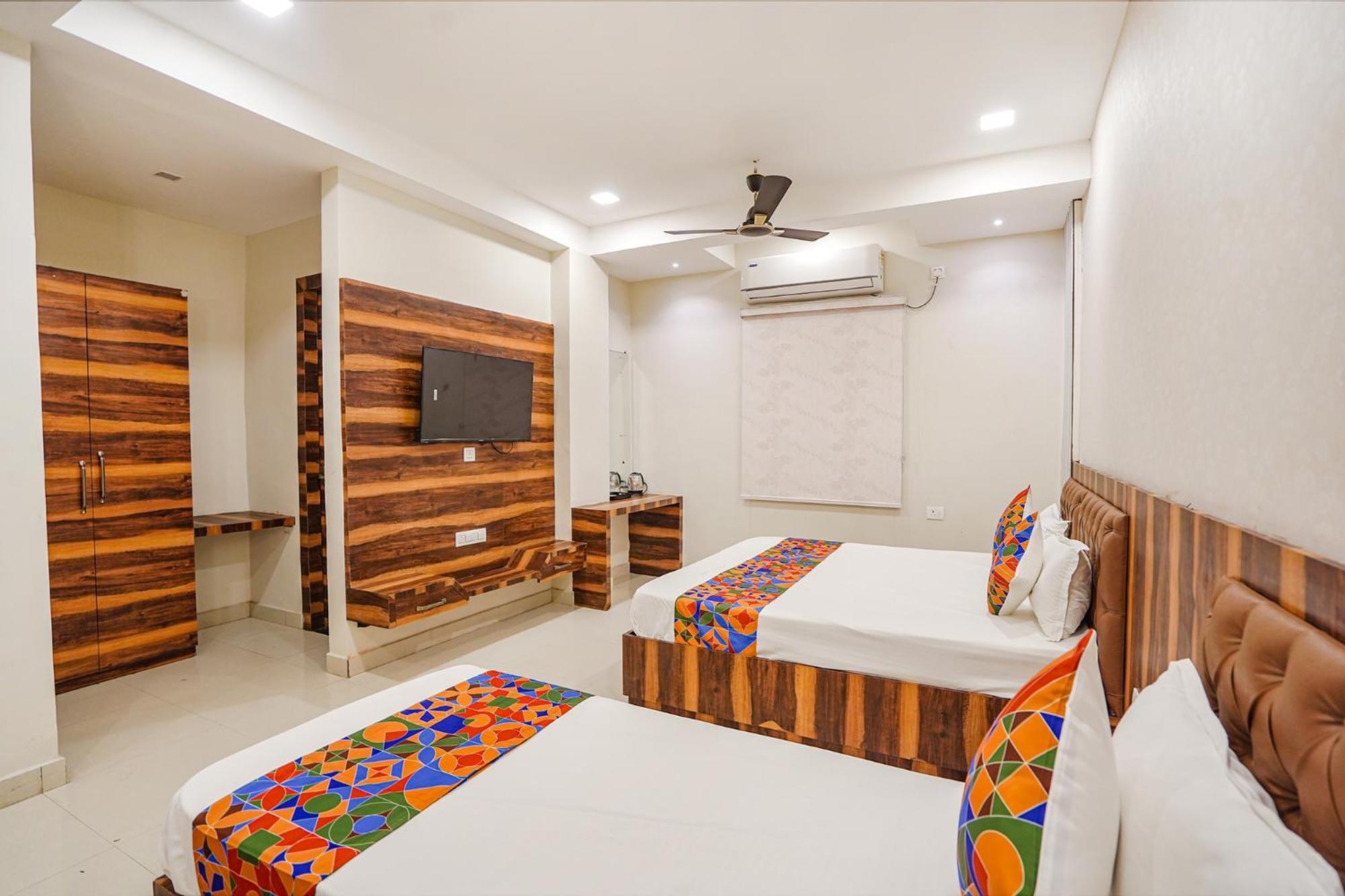 Fabhotel Ts Inn Faithfulganj Εξωτερικό φωτογραφία